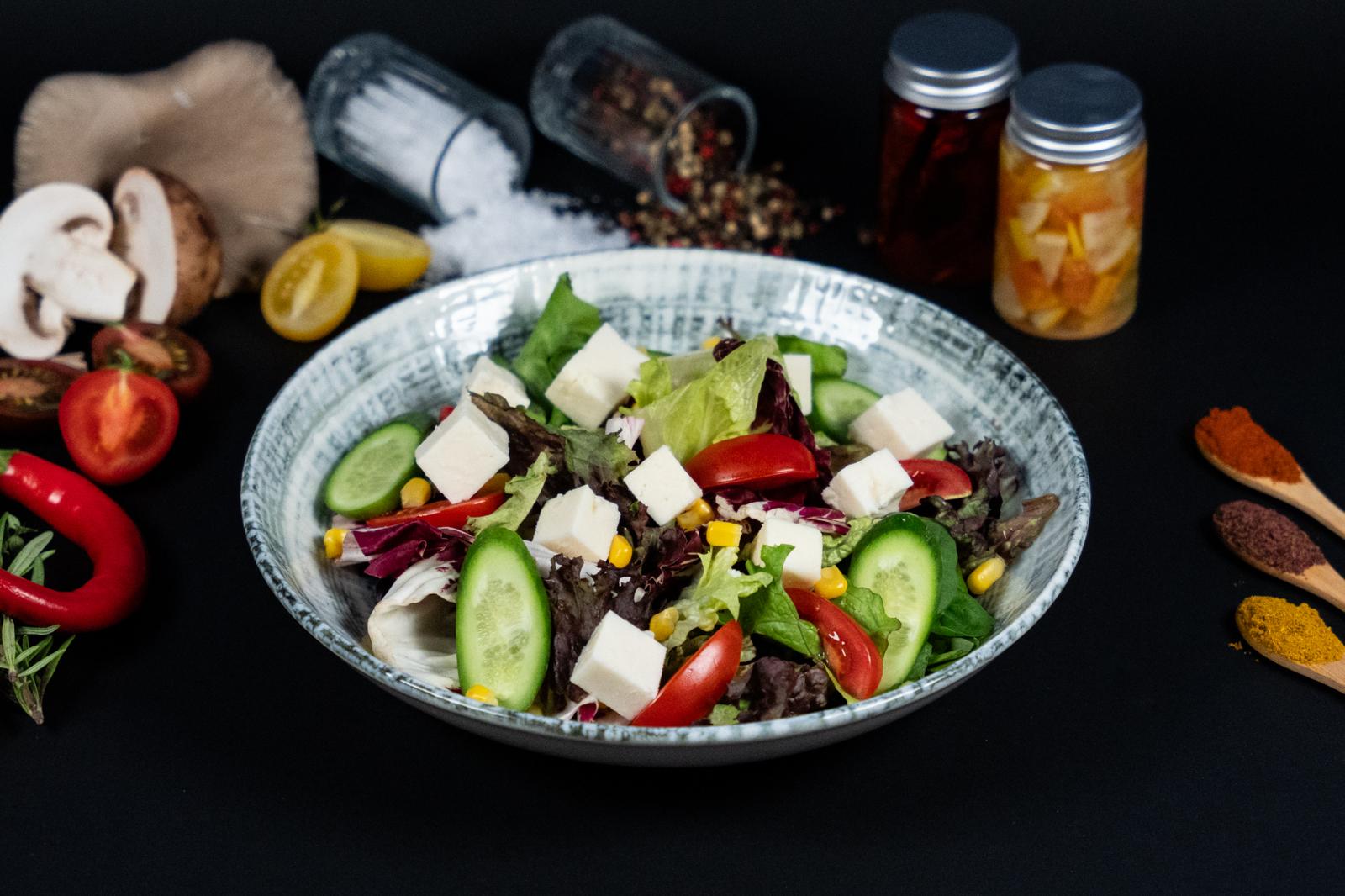 Akdeniz Salata